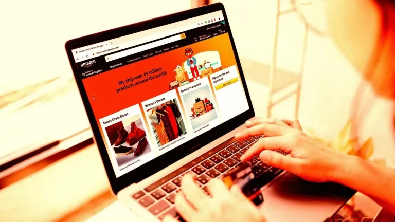 Amazon lager personprofiler – noen kunder får beskjed om at de «ikke har venner»