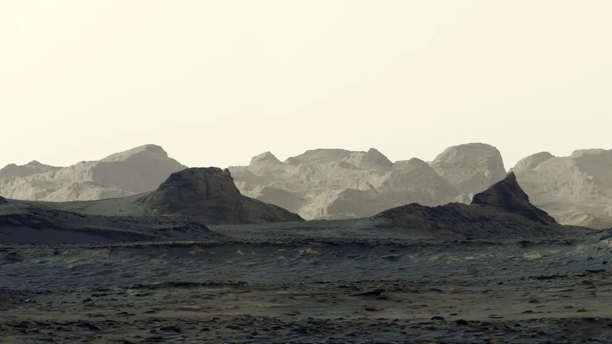 Curiosity-roveren gir et nytt blikk på mystiske klipper på Mars