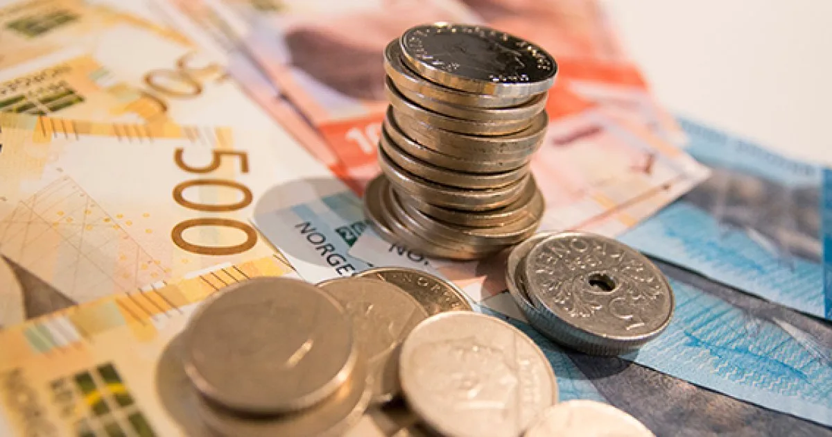 Publikums pengemengde var 3 108 milliarder kroner i september
