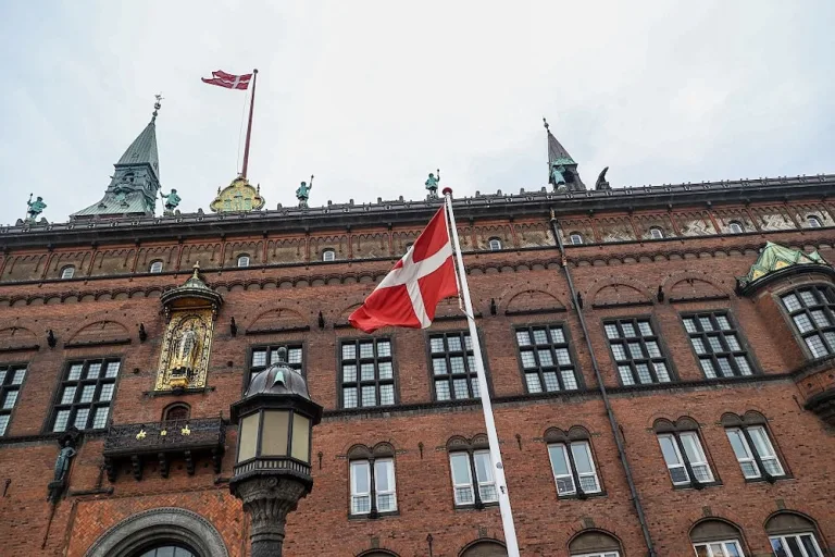 Hackere stjal opplysninger om åtte millioner fra dansk register