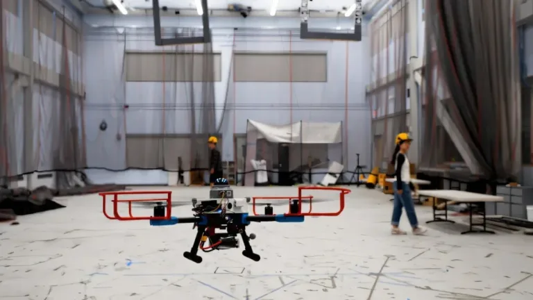 MIT utvikler dronenavigasjon som beregner fremtidige farer